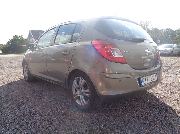 Opel Corsa 3 of 5