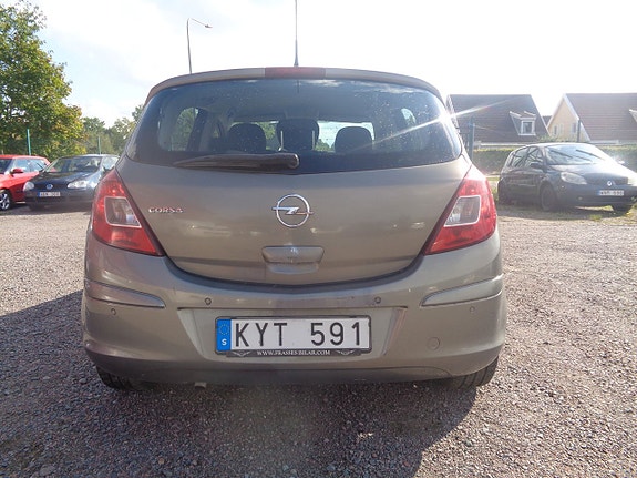 Opel Corsa 4 of 5