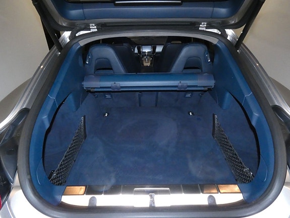 Porsche Panamera Turbo 12 of 17