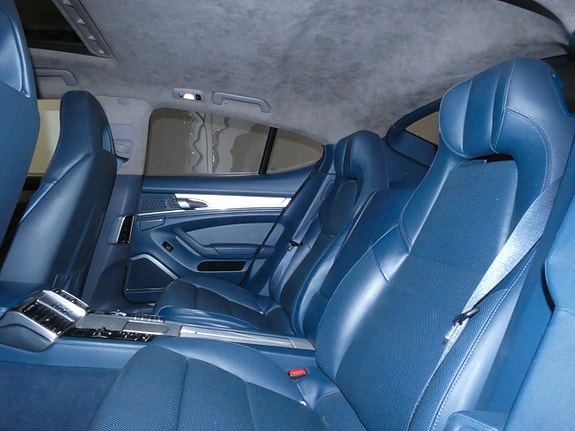 Porsche Panamera Turbo 7 of 17