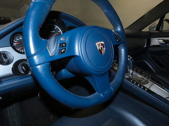 Porsche Panamera Turbo 10 of 17