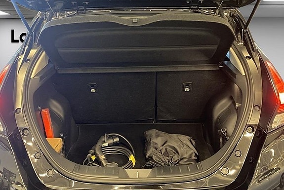 Nissan Leaf 14 of 15
