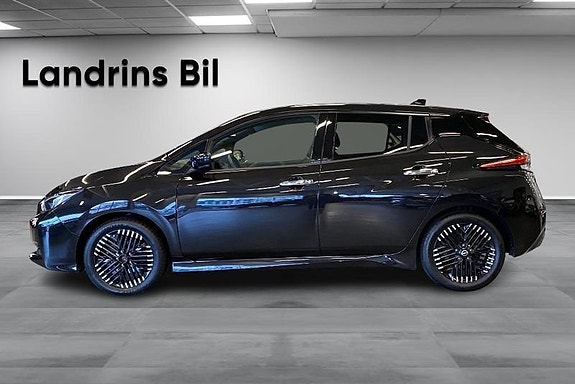 Nissan Leaf 4 of 5