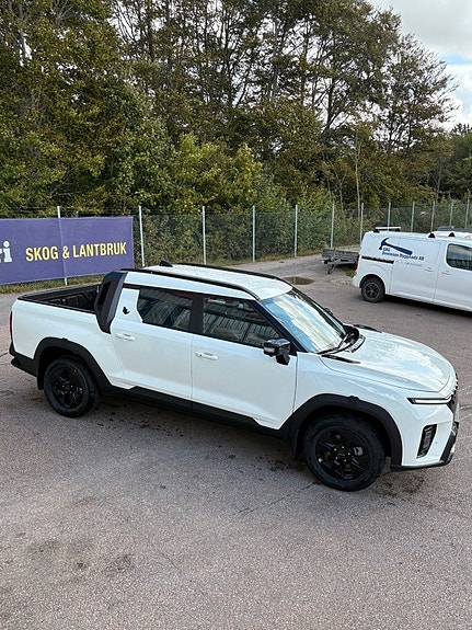 KGM Musso EV 7 of 16
