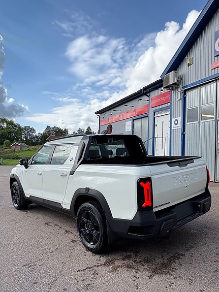 KGM Musso EV 4 of 5