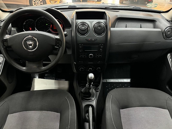 Dacia Duster 6 of 13