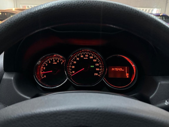 Dacia Duster 9 of 13