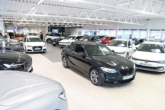 BMW 228i 3 of 5