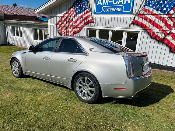 Cadillac CTS 5 of 12
