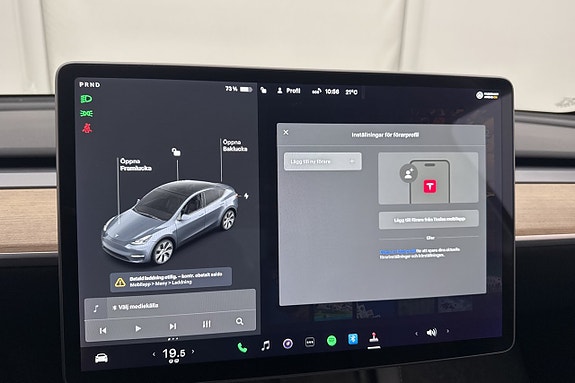Tesla Model Y 28 of 30