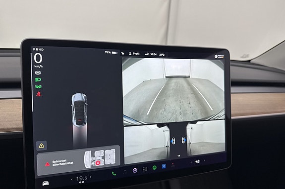 Tesla Model Y 16 of 30