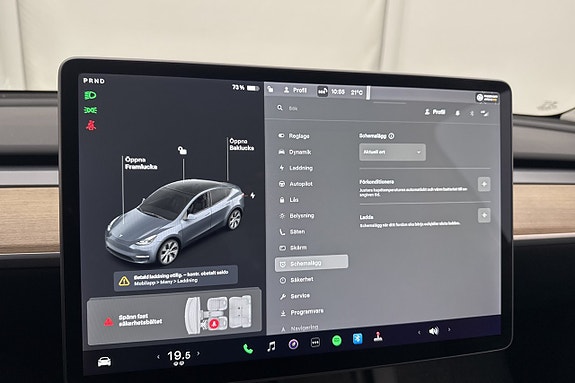 Tesla Model Y 26 of 30
