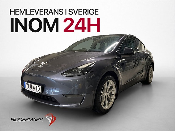 Tesla Model Y 4 of 30