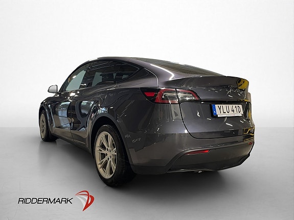 Tesla Model Y 5 of 30