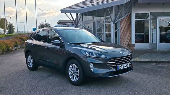 Ford Kuga 2 of 5