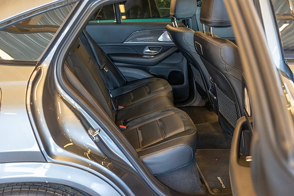 Mercedes-Benz GLE350 de 15 of 30