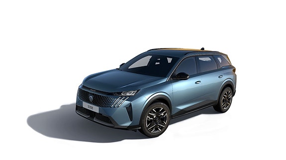 Peugeot e-5008 10 of 30