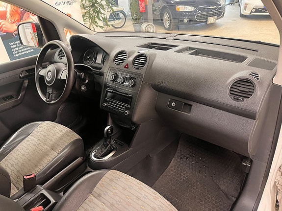 Volkswagen Caddy Maxi 11 of 12