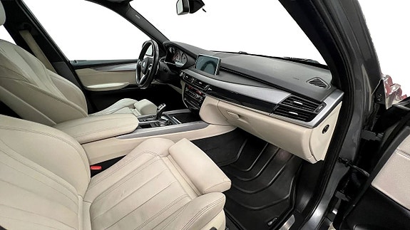 BMW X5 15 of 25