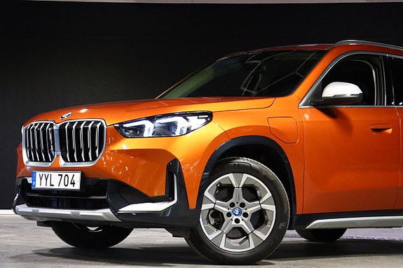 BMW X1 3 of 5