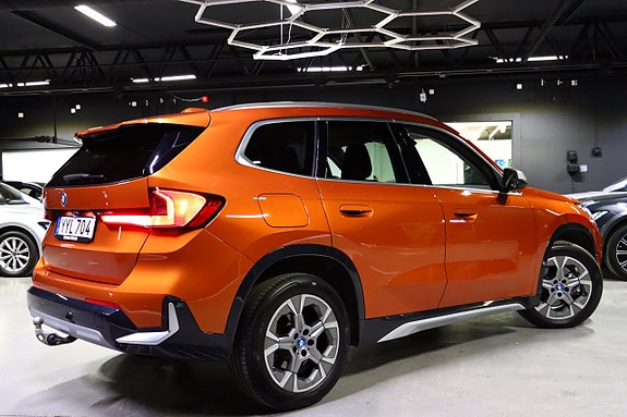 BMW X1 4 of 5