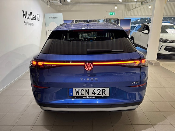 Volkswagen T-Roc 4 of 30