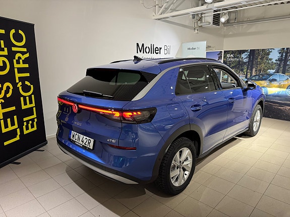 Volkswagen T-Roc 3 of 30