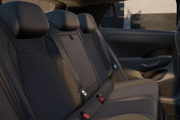 Volkswagen T-Roc 28 of 30