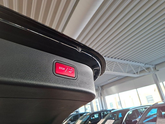 Mercedes-Benz C200 16 of 23