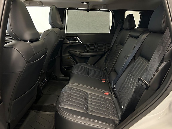 Mitsubishi Outlander 11 of 20