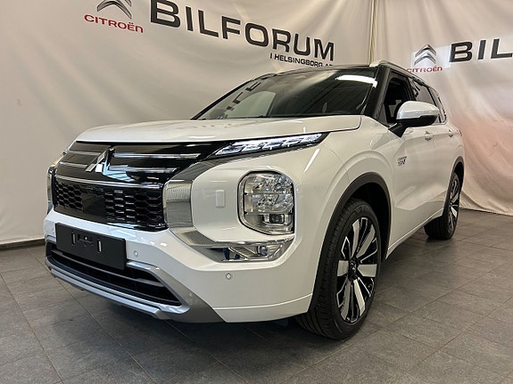 Mitsubishi Outlander 2 of 20