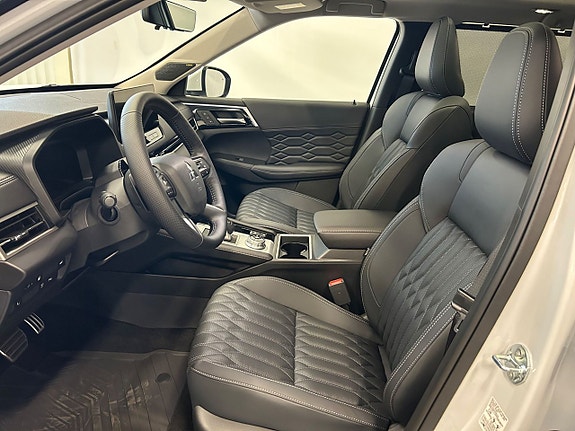 Mitsubishi Outlander 10 of 20