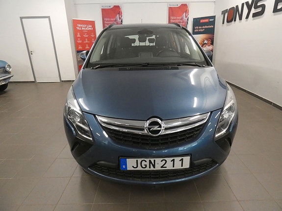 Opel Zafira Tourer 2 of 5