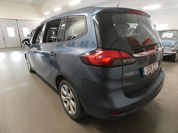 Opel Zafira Tourer 4 of 5