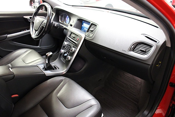 Volvo V60 17 of 18
