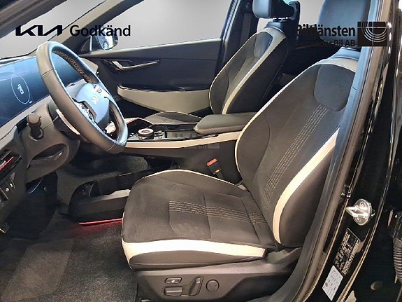 Kia EV6 8 of 16