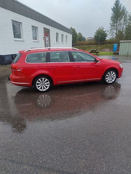 Volkswagen Passat 6 of 18