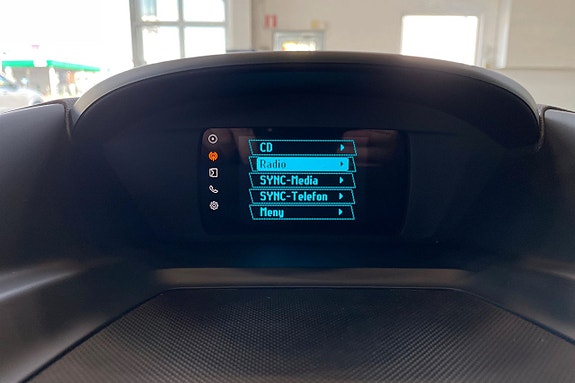 Ford C-Max 18 of 24