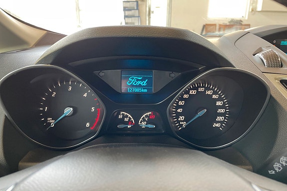 Ford C-Max 17 of 24