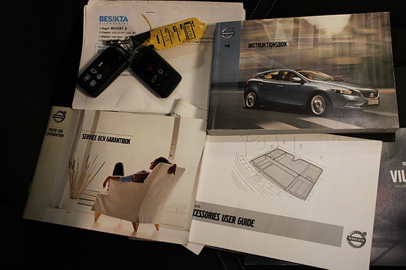 Volvo V40 24 of 24