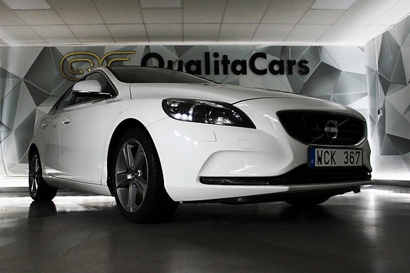 Volvo V40 6 of 24