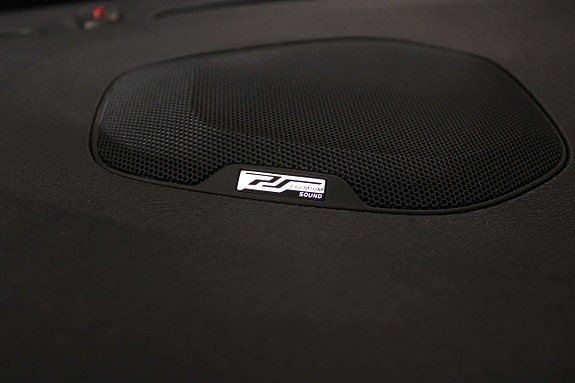 Volvo V40 17 of 24
