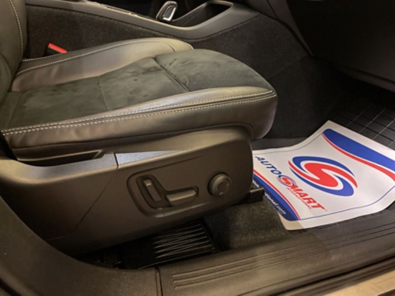 Volvo XC40 11 of 12