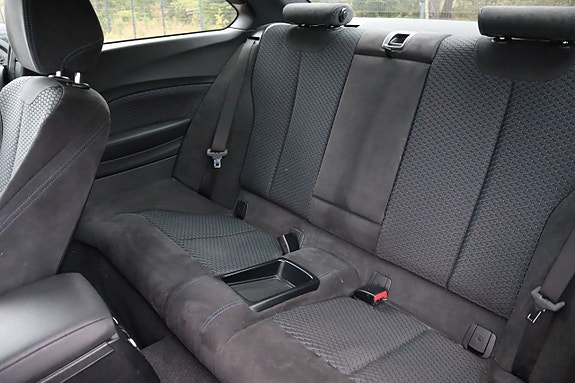 BMW M240i 7 of 13
