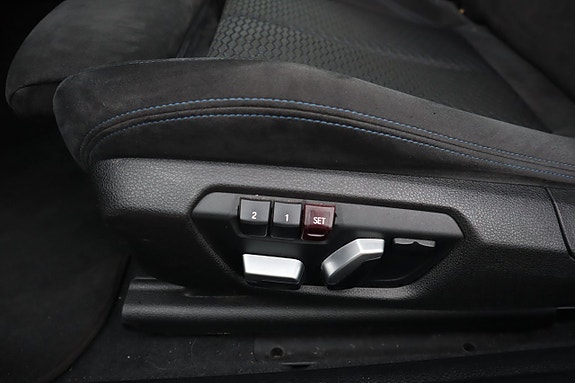 BMW M240i 12 of 13