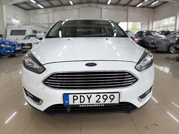 Ford Focus 2 of 5