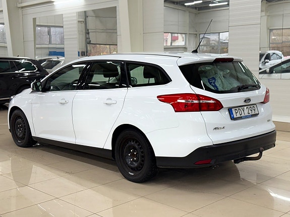 Ford Focus 13 of 17