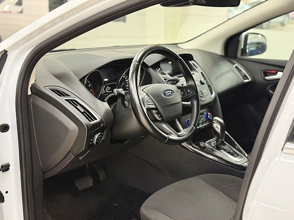 Ford Focus 14 of 17