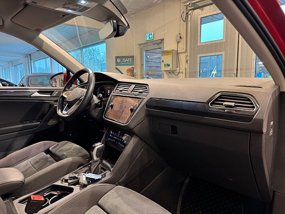 Volkswagen Tiguan 9 of 27