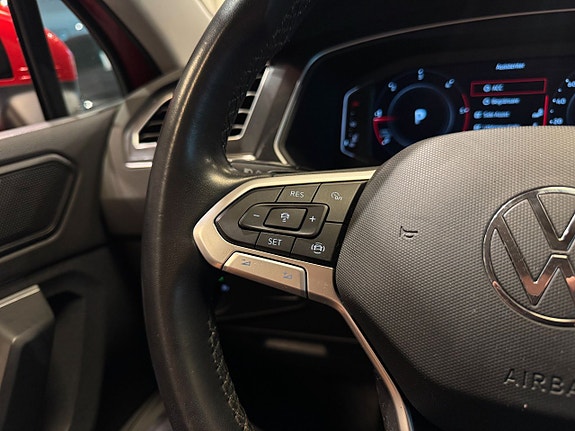 Volkswagen Tiguan 11 of 27